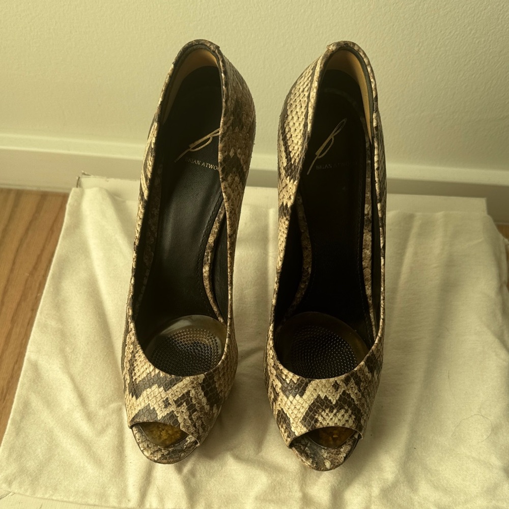 Brian Atwood Snake-Print Peep Toe Pumps - Women's Beige/Brown